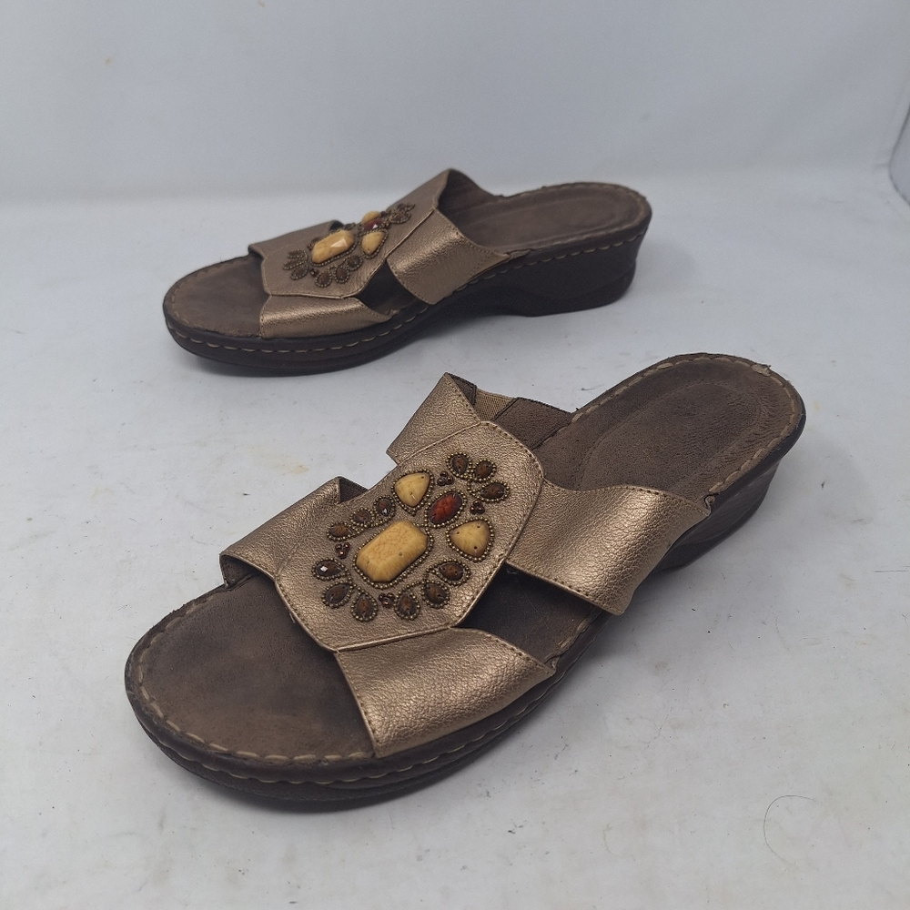 Natural Soul Naturalizer Gold Metallic Stone Jeweled Wedge Sandals Boho Size 10